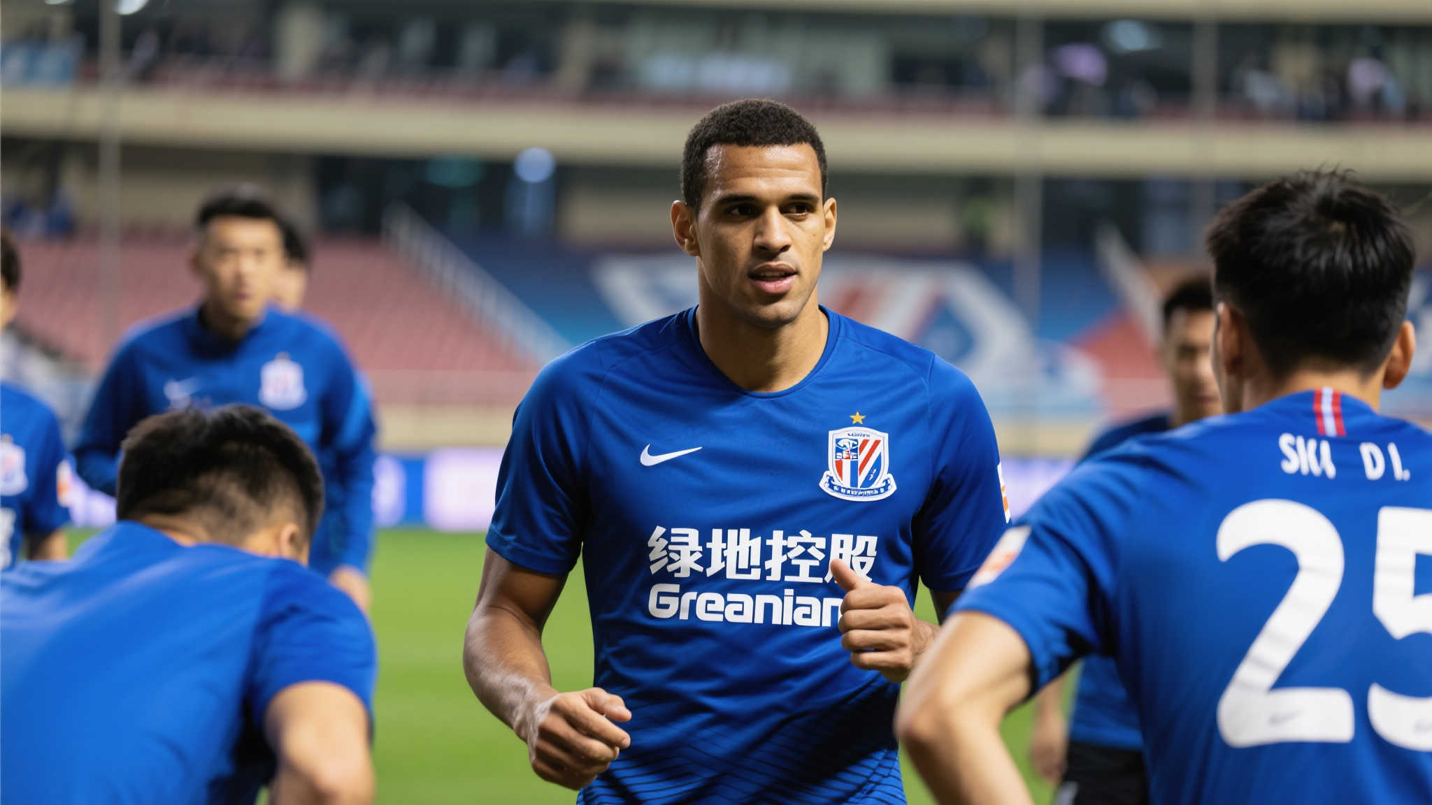 赤道几内亚国脚即将加盟上海申花,200万欧新援锁定米内罗接班人 赤道几内亚国脚即将加盟上海申花,200万欧新援锁定米内罗接班人